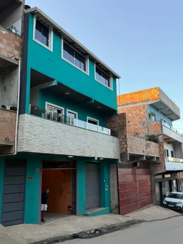 Vende-se este imóvel