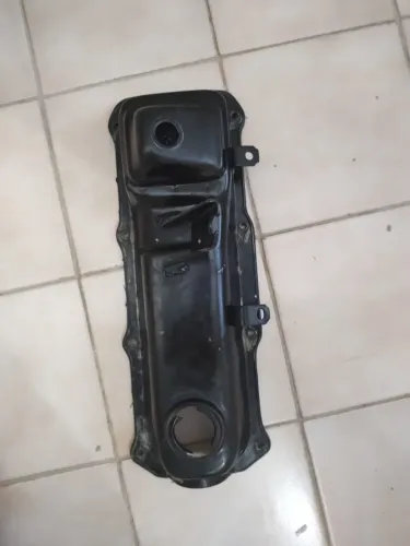 Tampa de válvula Gol Santana Parati motor Ap c/ suporte acelerador (Original)