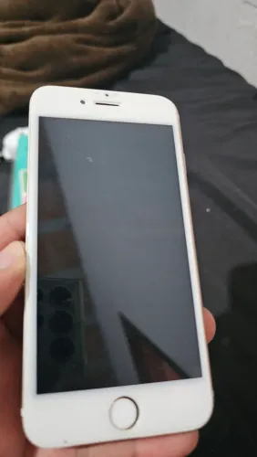 IPhone 6s para peças. Bateria estufada