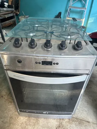 Fogão 4 bocas e forno Brastemp de embutir