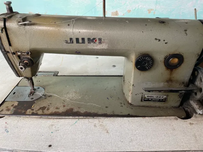 MÁQUINA DE COSTURA INDUSTRIAL JUKI DDL 227 