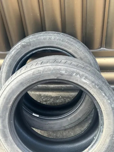 Par de pneus Semi novos continental original de fabrica 215/55 R 17