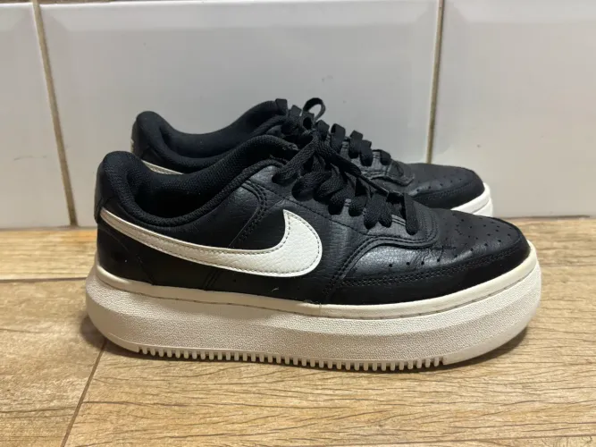 Tênis Nike Court Vision Alta- Feminino