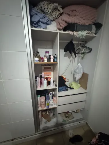 Guarda-roupa grande branco espelhado