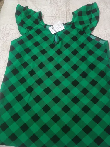 Vendo uma blusa junina linda,tamanho G,nunca usada