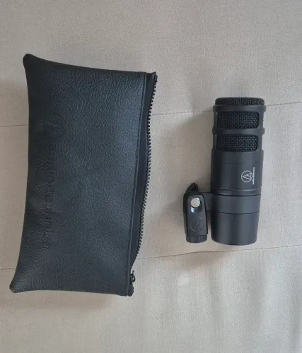 Mic Audio Technica At 2040