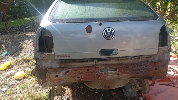 Vendo peças gol g3série ouro  painel acabamento   motor de arranque alternador várias 