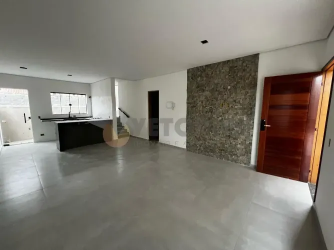 Sobrado para venda tem 85 metros quadrados com 2 quartos