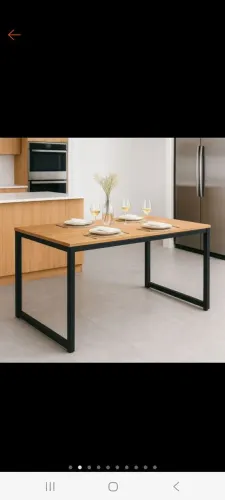 Mesa retangular inustrial 120x80 cm com base em metal e tampo de madeira