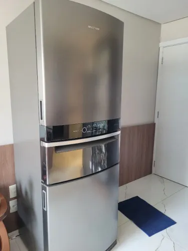 Geladeira Brastemp Inverse 3 Frost Free 419 litros cor Inox com Freezer Control Pro
