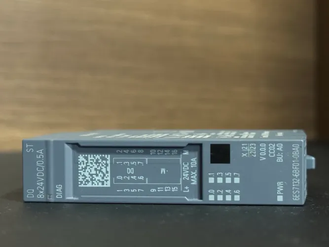 Módulo de Saída 8S 0,5A 24VCC 6ES71326BF010BA0 SIEMENS Automação
