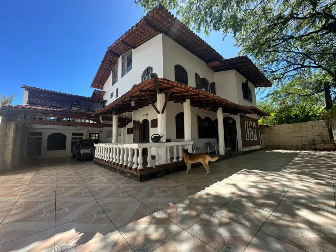Casa à venda em rua pública, CAMINHO DAS ÁRVORES, Salvador, BA