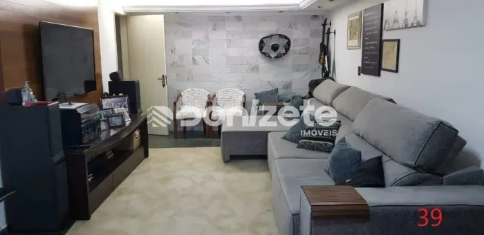 Sobrado Residencial com 3 Suítes, Piscina e Espaço Gourmet em Santo André Financia e Acei