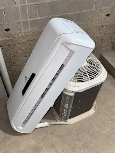 Ar condicionado inverter Electrolux 12000 Btus