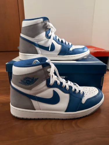 Nike Air Jordan 1 Retro High OG - True Blue