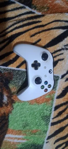 Console de XBOX ONE + Controle do xbox original