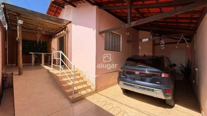 Casa à venda, 3 quartos, Funcionários - Montes Claros/MG - R$ 580.000,00 - Alugar Imóveis