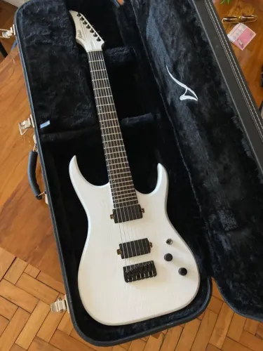 guitarra atlanti satori 7 cordas