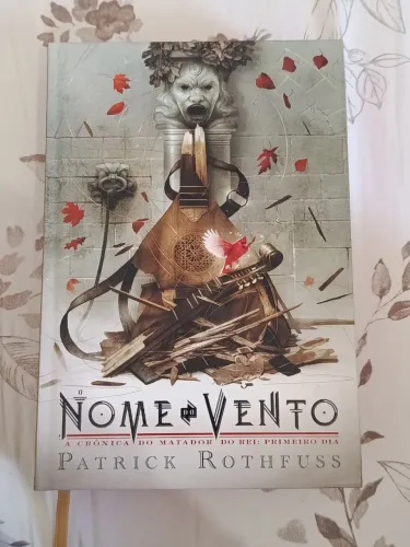 Livro O nome do vento capa dura, novo