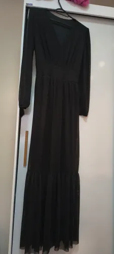 Vestido preto, básico, com forró até o joelho, 42-44