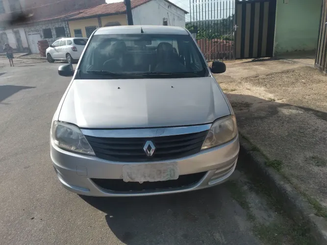 Renault Logan Authentique Hi-flex 1.0 16V 4P 2012