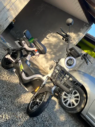 Scooter eletrica 800w 4 messes de uso