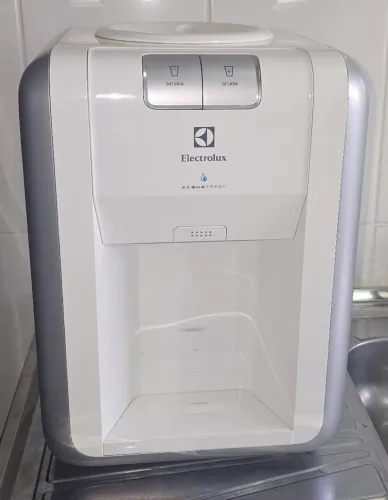 Bebedouro galão água gelada Electrolux wd10e