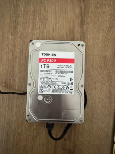 HD Toshiba P300 1TB 7200RPM 64MB SATA III - HDWD110