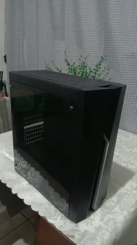 Gabinete Gamer Aerocool Bolt Preto RGB Lateral Acrílico
