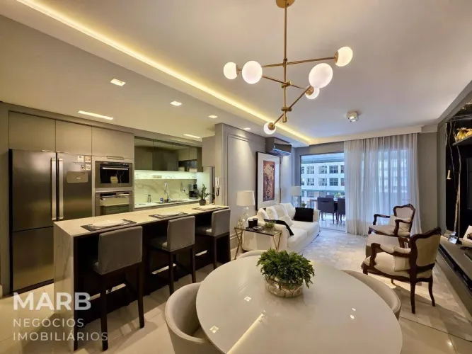 Apartamento com 2 dormitórios à venda, 132 m² por R$ 3.550.000,00 - Centro - Florianópolis