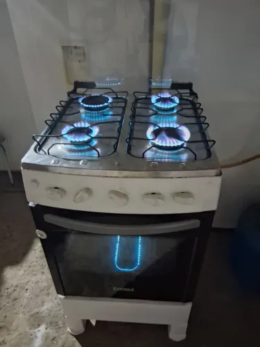 Fogão 4 bocas