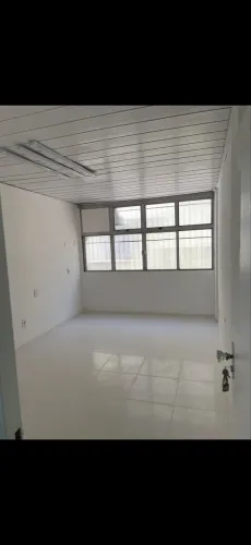Alugo Sala comercial em Madureira