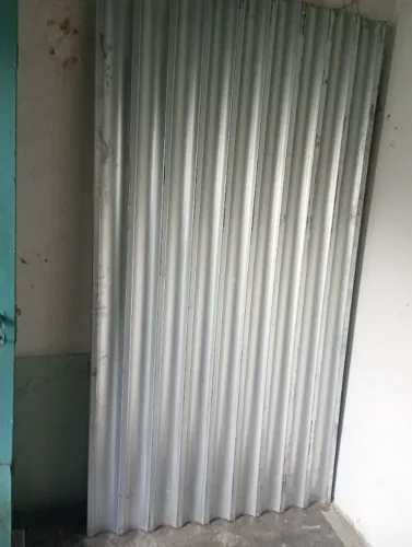 Vendo 3 chapa galvanizada pra portão nova medida 2x1 valor 450 reais retirar Jundiaí