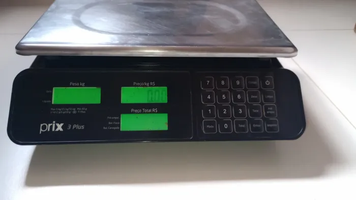Vende-se uma balança da marcar Prix 3 plus