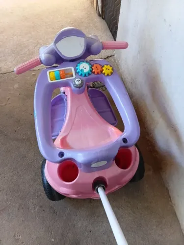 Carrinho de passeio Calesita