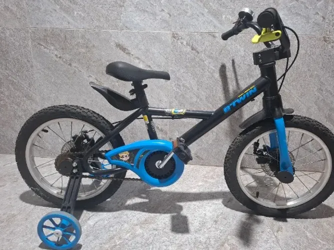 Bicicleta infantil aro 16 Dark Hero 500