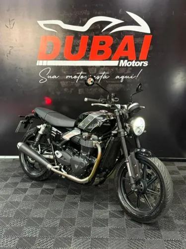 TRIUMPH SPEED TWIN 900