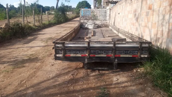 Carroceria 7.80 livre, 8 metros total. Sem o Borrachão