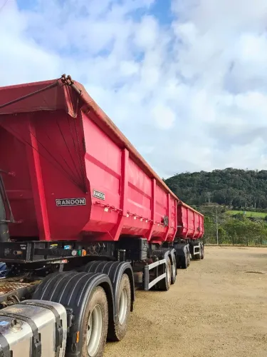 Rodocacamba random 35 metros impecável