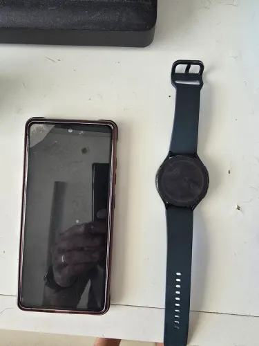 Celular S20 fe + Samsung Galaxy Watch 4