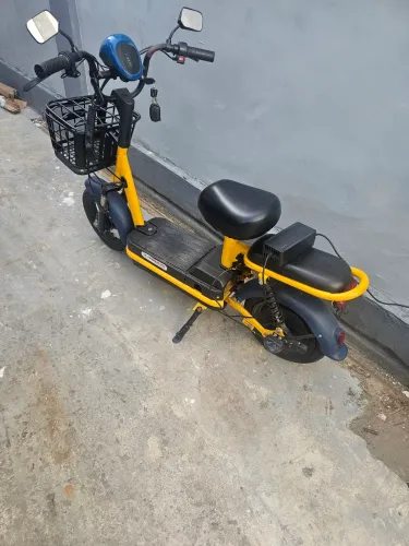 Vendo scooter elétrica 