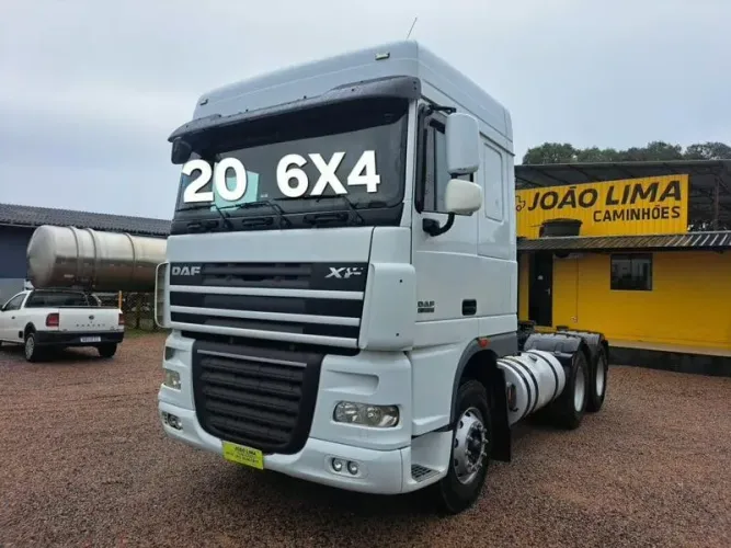DAF XF 105 FTT 510 6x4 2020 AUTOMÁTICO C/GELADEIRA - REPASSE
