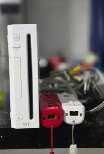 Nintendo Wii Original + 2 Controles