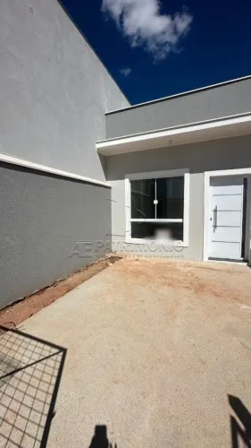 CASA 2 QUARTOS JARDIM NICCKEY