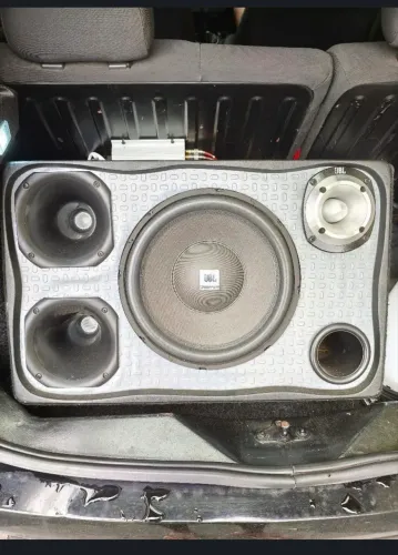 Som automotivo
