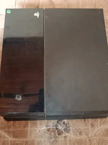 ? VENDO PlayStation 4 FAT 500GB + 4 Jogos