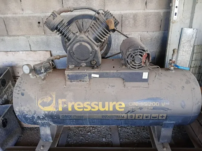 Compressor Pressure 175 lbf 200 litros