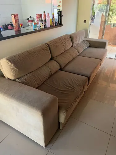 Vendo sofá semi novo. Nao aceito pagamento via olx