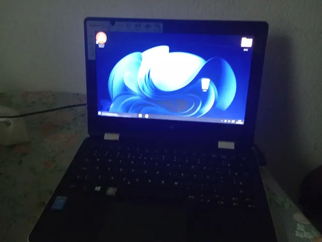 Nootbook funcionando (olhe a descrição)