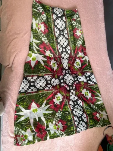 Vestido Tomara que Caia Estampado Tropical / Étnico